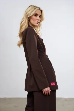 Marynarka taliowana Brown Muse