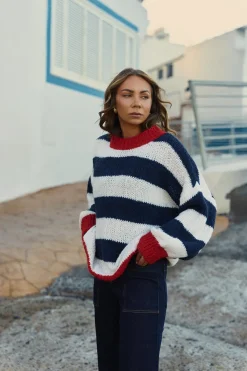 Sweter Fade Into You