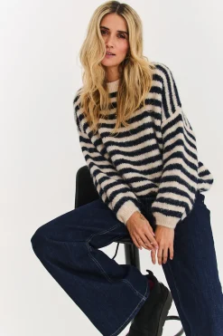 Sweter French Tale