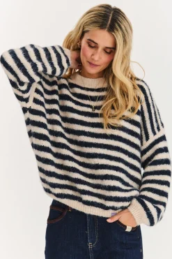 Sweter French Tale
