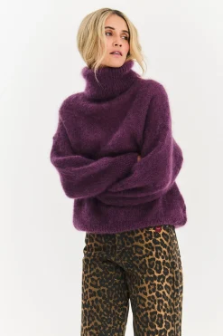 Sweter moherowy z golfem Nocturne