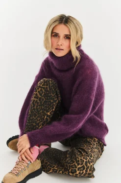 Sweter moherowy z golfem Nocturne