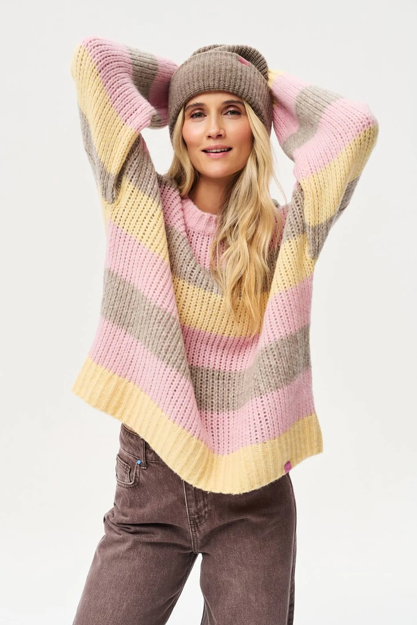 Sweter z wełną Lemon Kissed